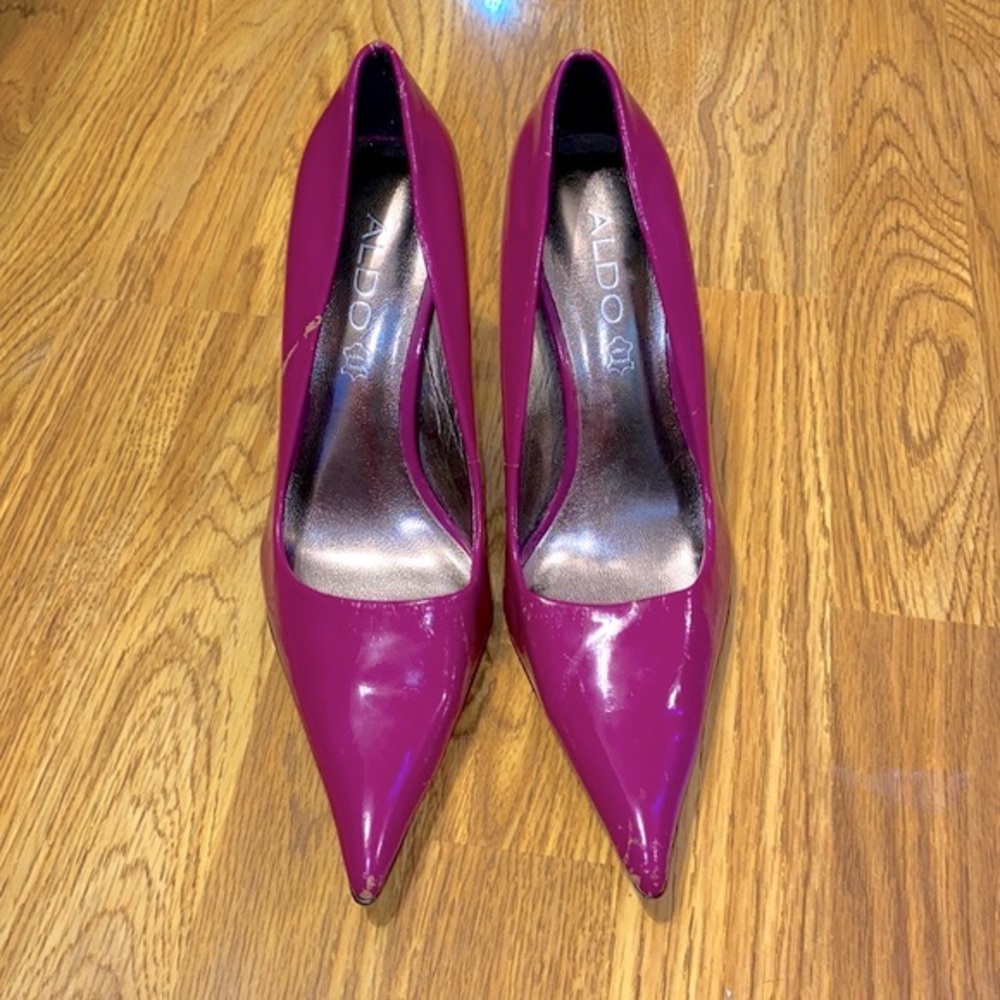 ALDO Fuchsia Pointed Toe Pumps